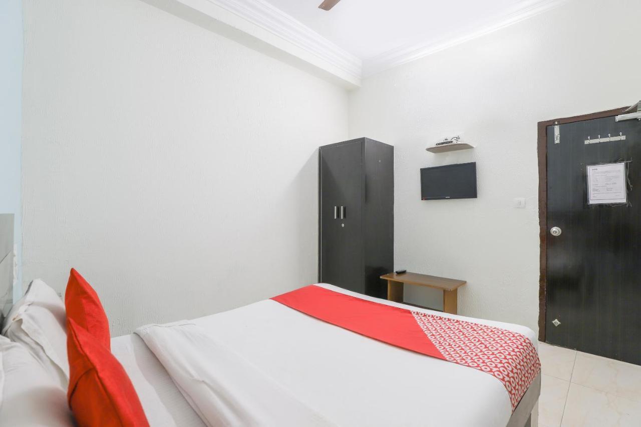 Hotel Jasmine Ahmedabad Buitenkant foto