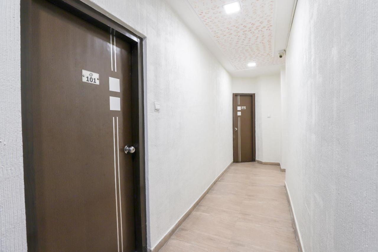Hotel Jasmine Ahmedabad Buitenkant foto
