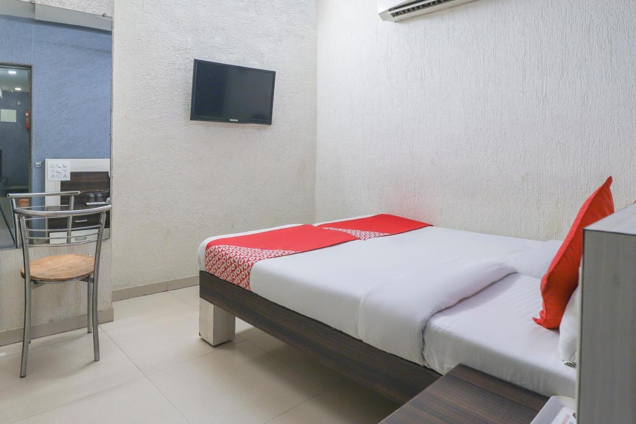 Hotel Jasmine Ahmedabad Buitenkant foto
