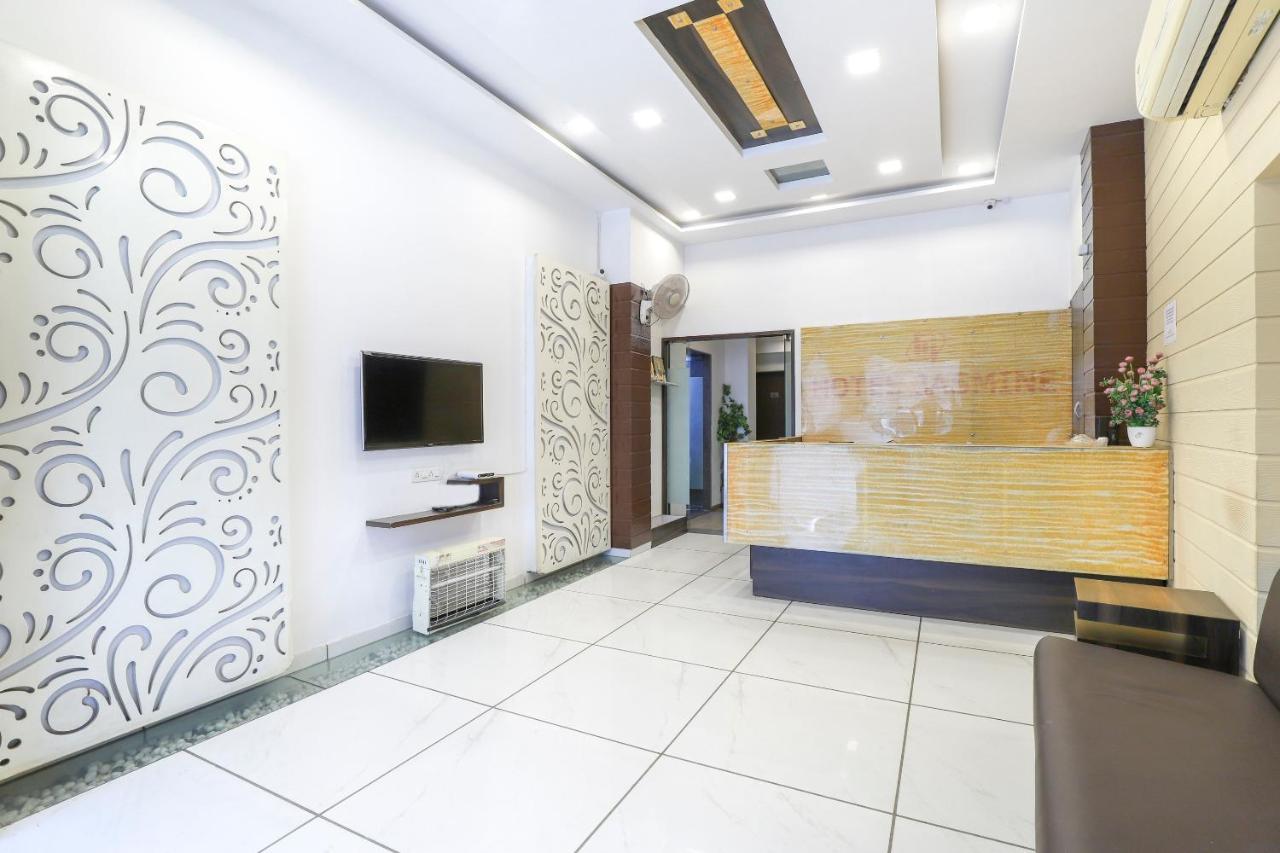 Hotel Jasmine Ahmedabad Buitenkant foto