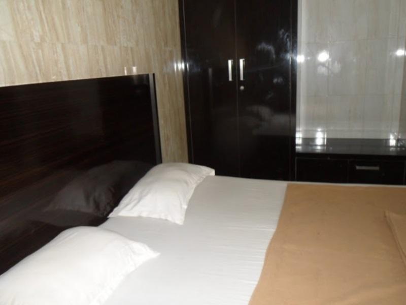 Hotel Jasmine Ahmedabad Buitenkant foto