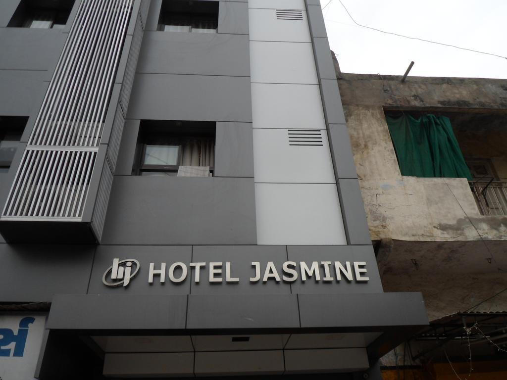 Hotel Jasmine Ahmedabad Buitenkant foto