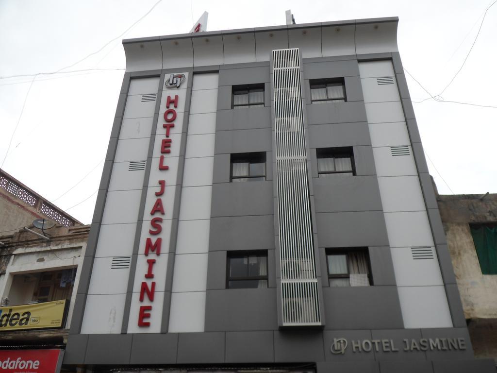 Hotel Jasmine Ahmedabad Buitenkant foto