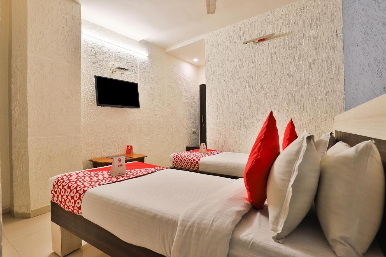 Hotel Jasmine Ahmedabad Buitenkant foto